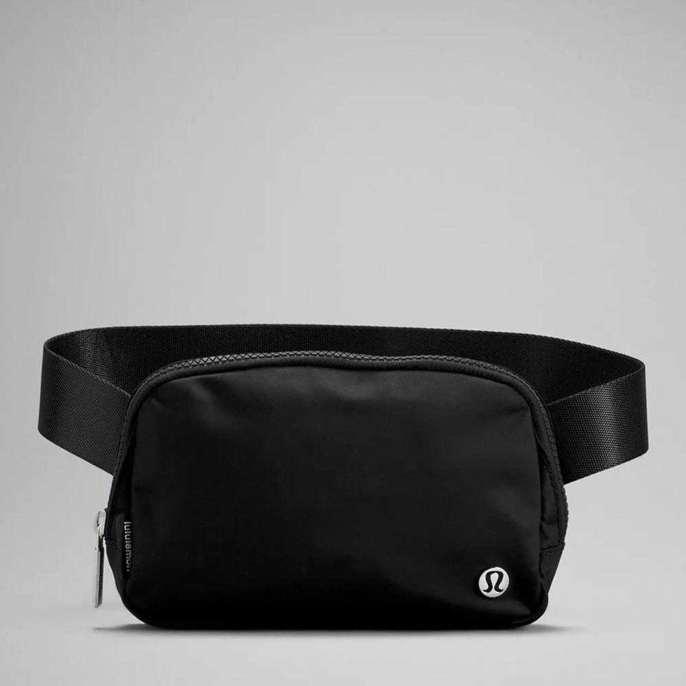 Lululemon 🍋 NWT Everywhere Belt Bag Black